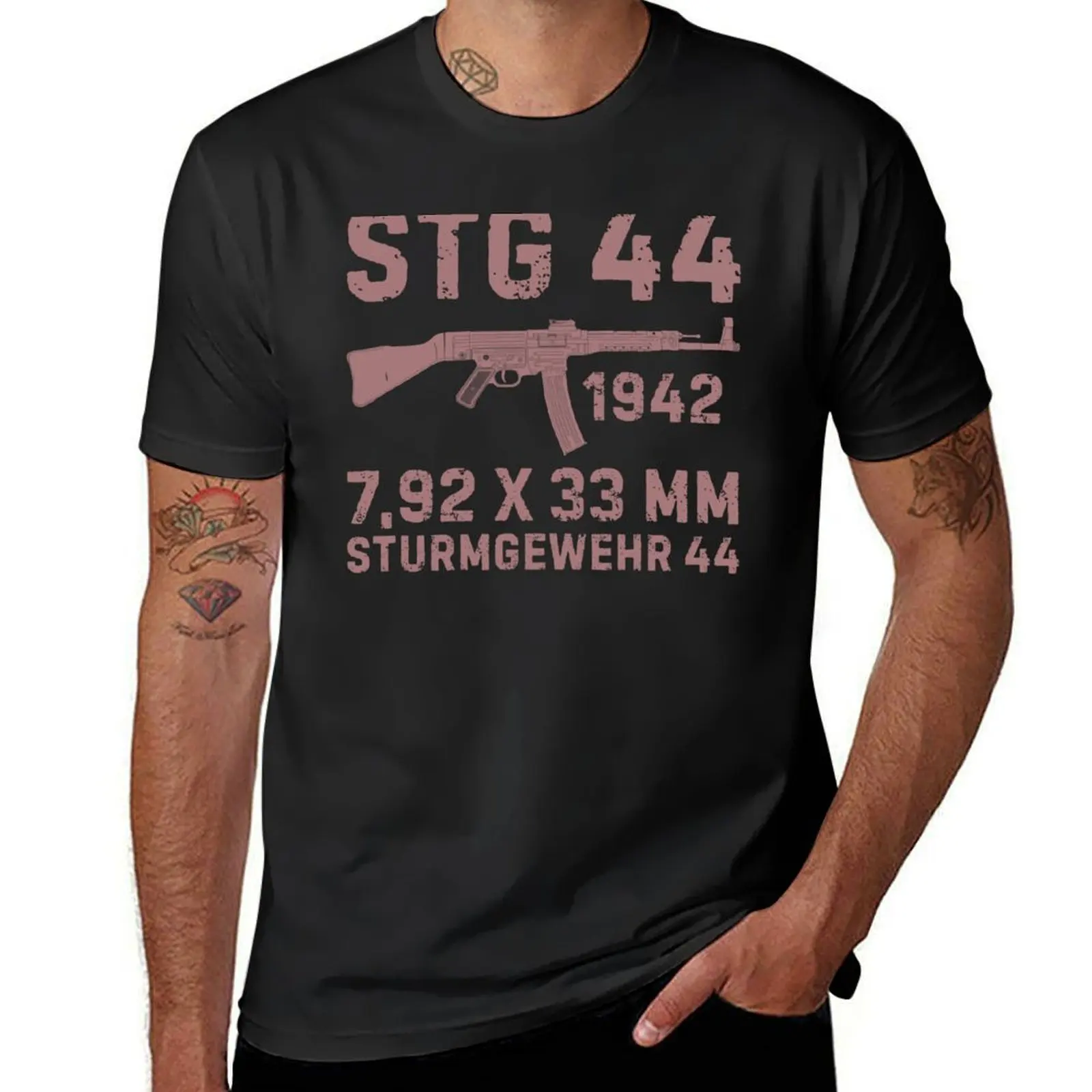 German assault rifle StG 44 fo – Summer Clothing Essentials Men recenzja i cena
